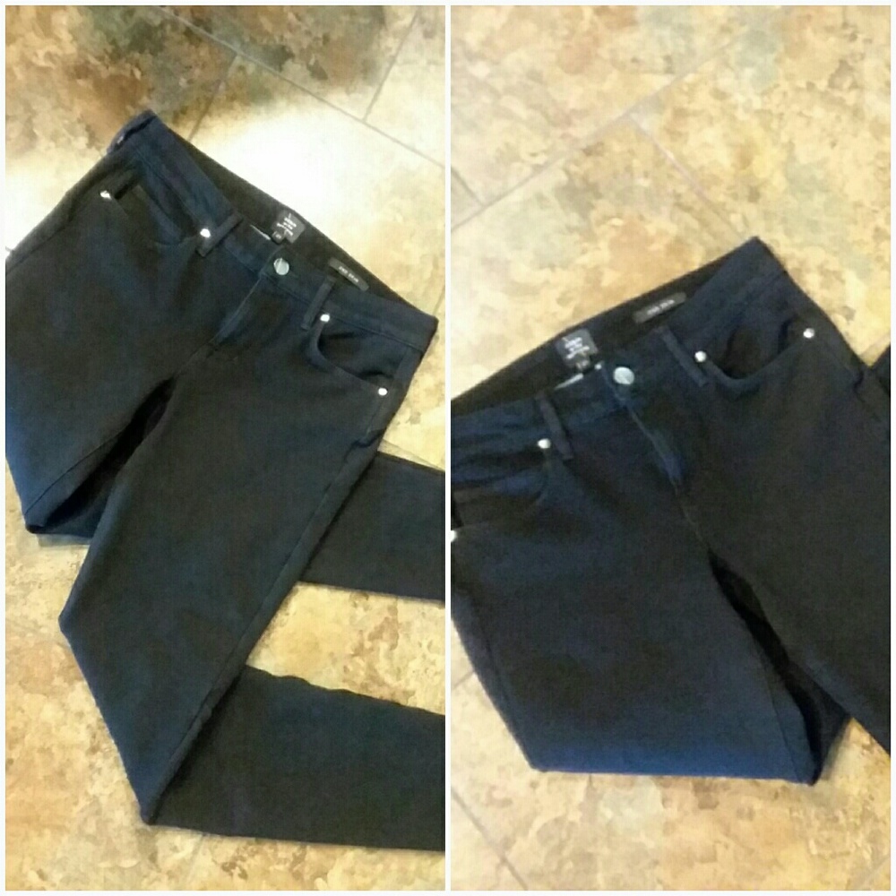 *SOLDDenim With Purpose Black Skinnies from Buckle - Picture 6 of 8